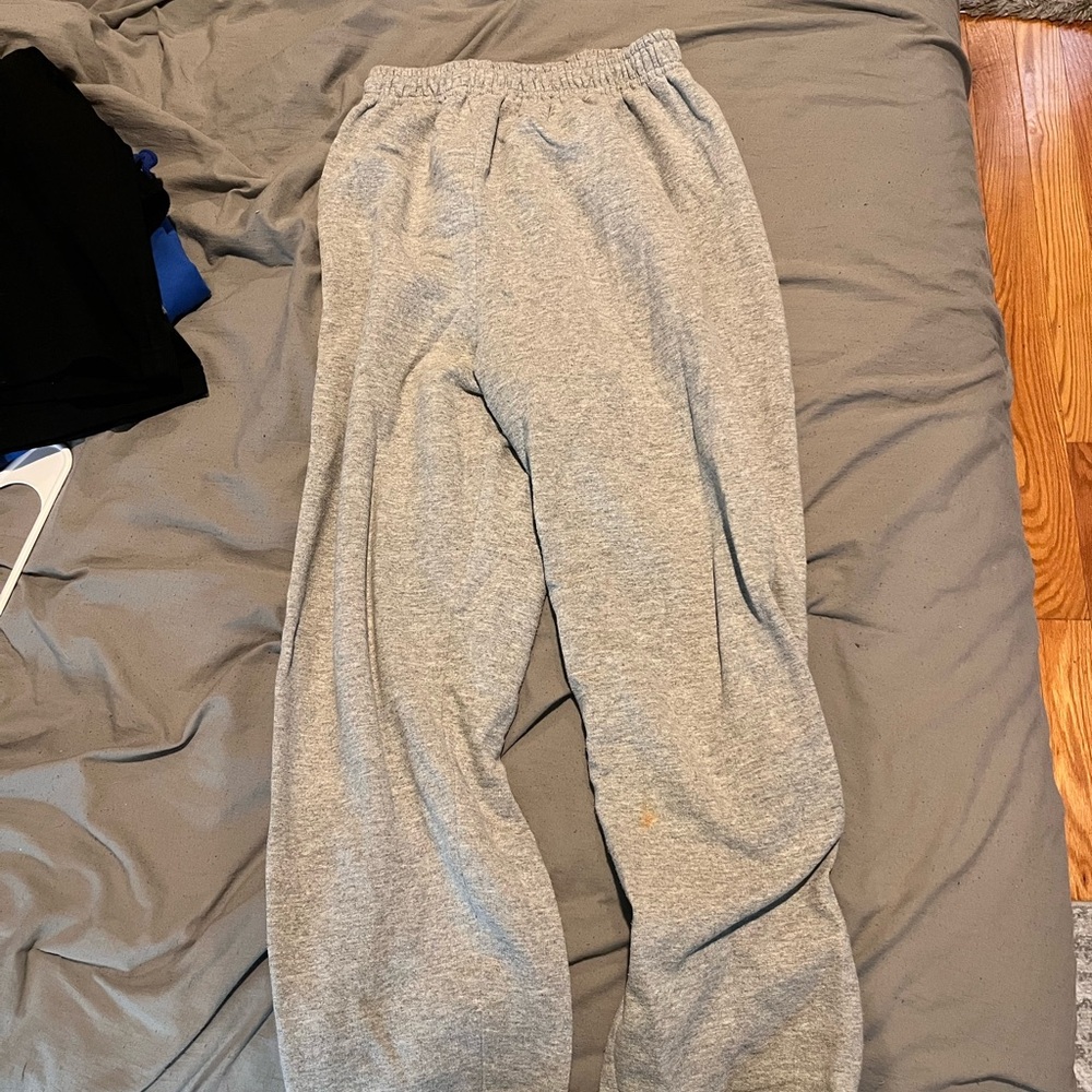 Gildan Gray Sweatpants Relaxed Fit Joggers